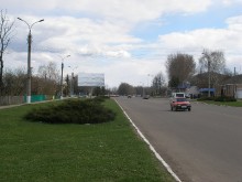81 Чорнобай  ул.Ленина Находится в админ центре смт. сторона Б